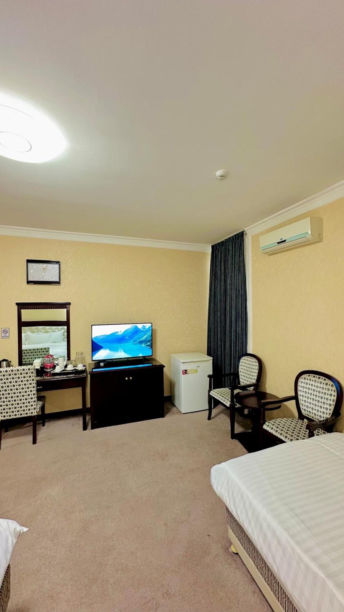Hayot Hotel Ташкент Екстериор снимка