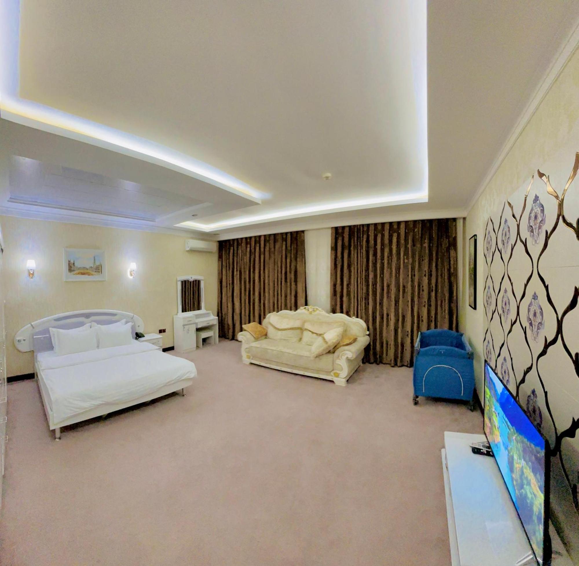 Hayot Hotel Ташкент Екстериор снимка