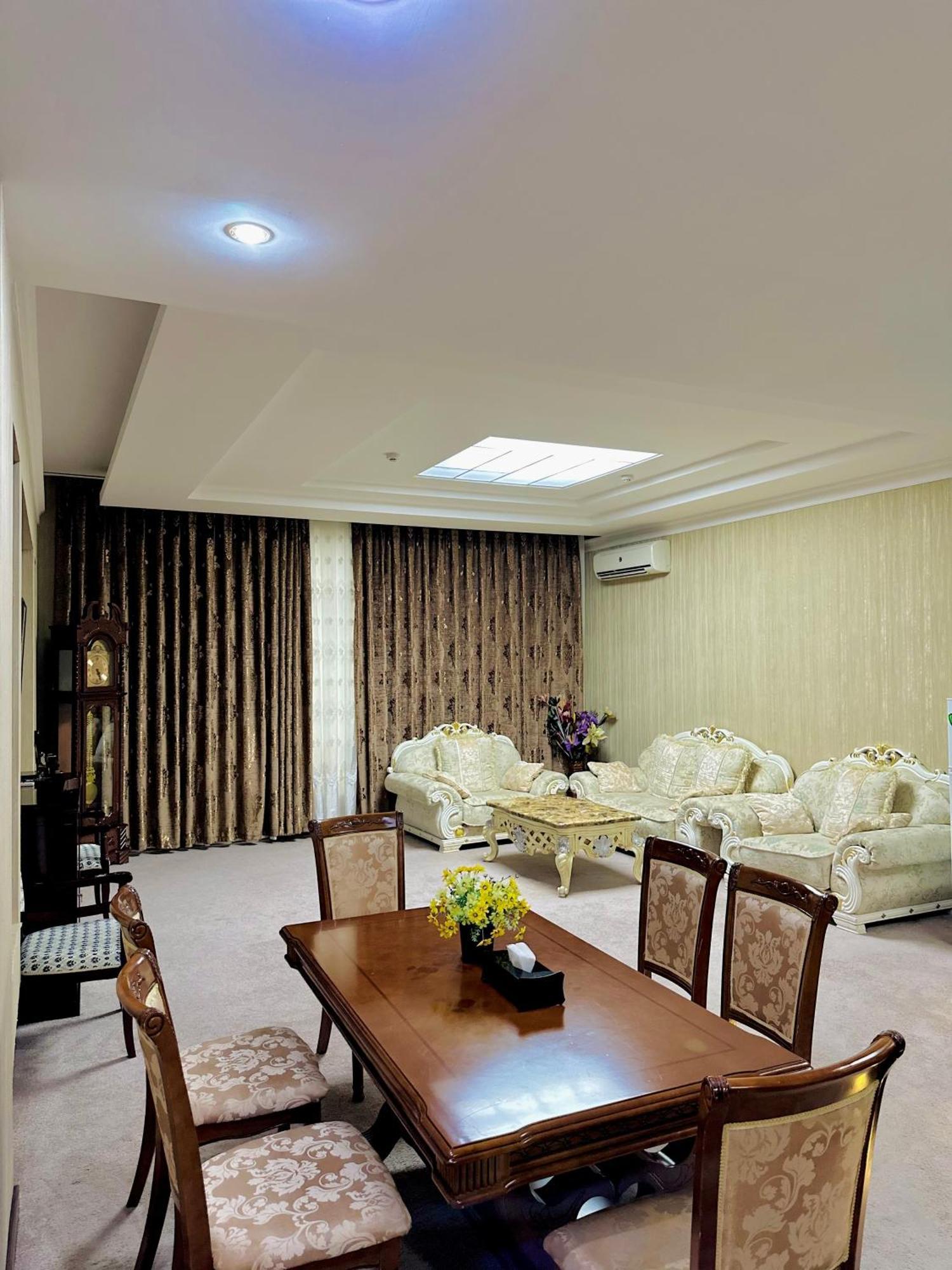 Hayot Hotel Ташкент Екстериор снимка