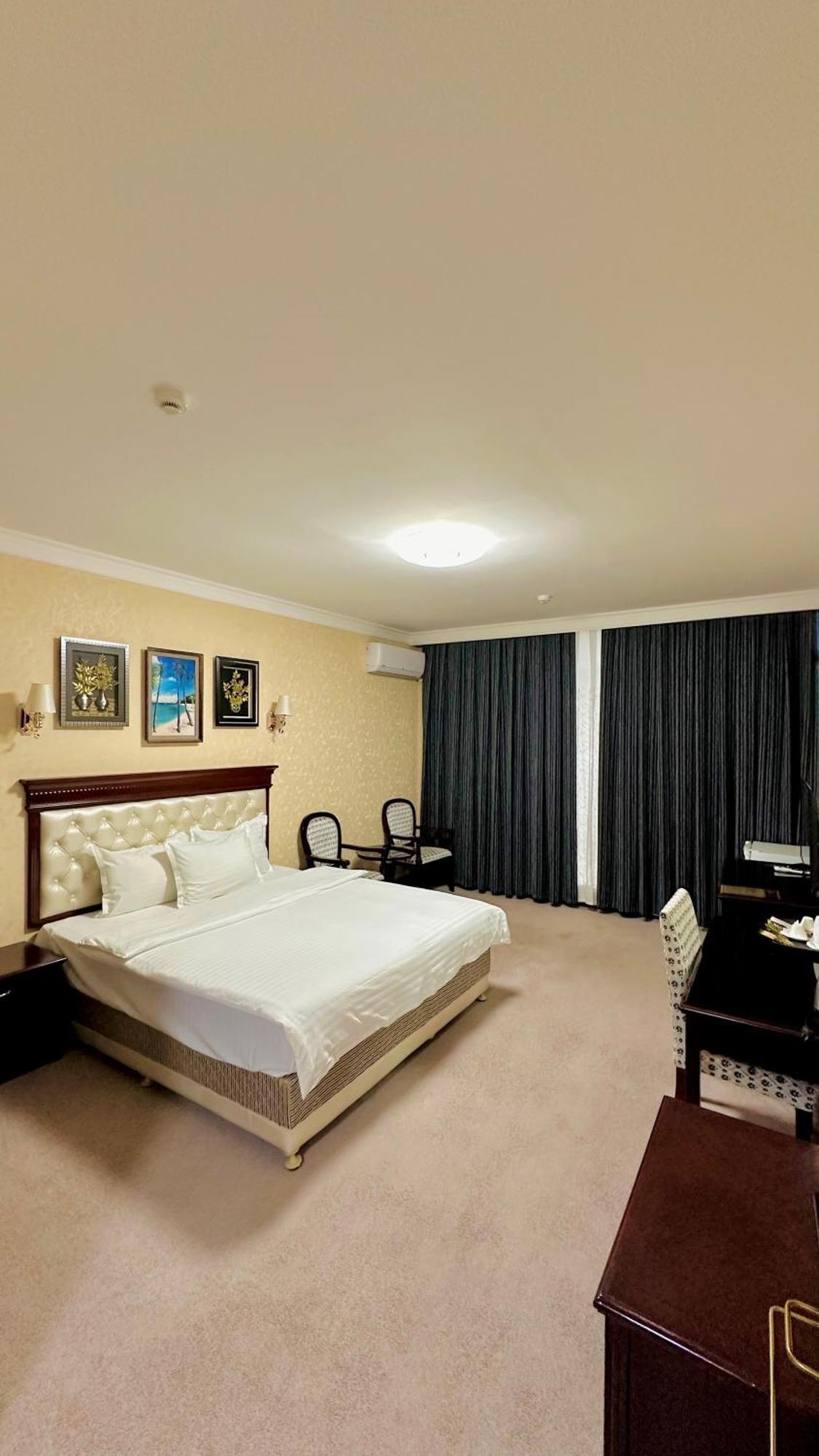 Hayot Hotel Ташкент Екстериор снимка