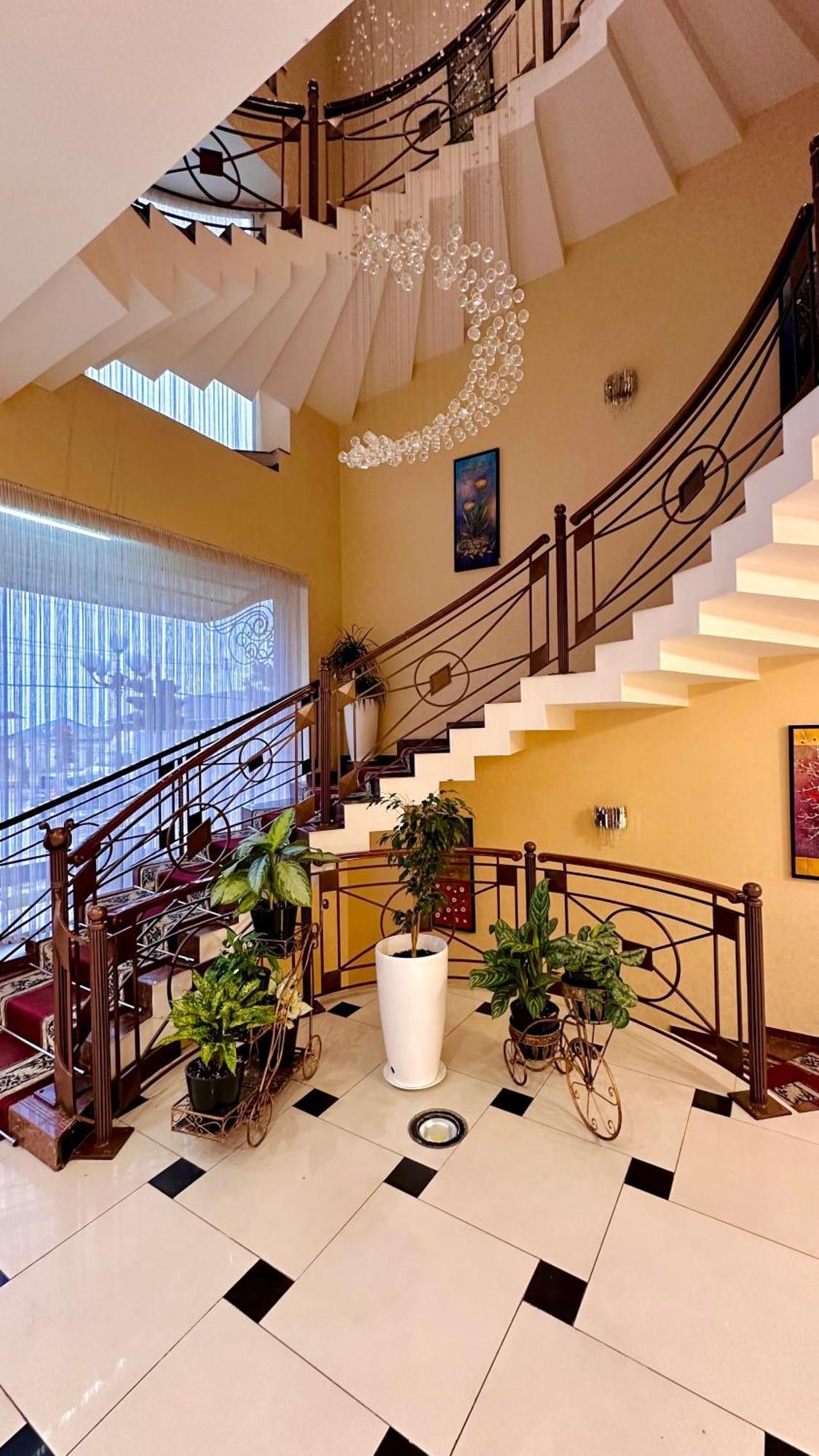 Hayot Hotel Ташкент Екстериор снимка