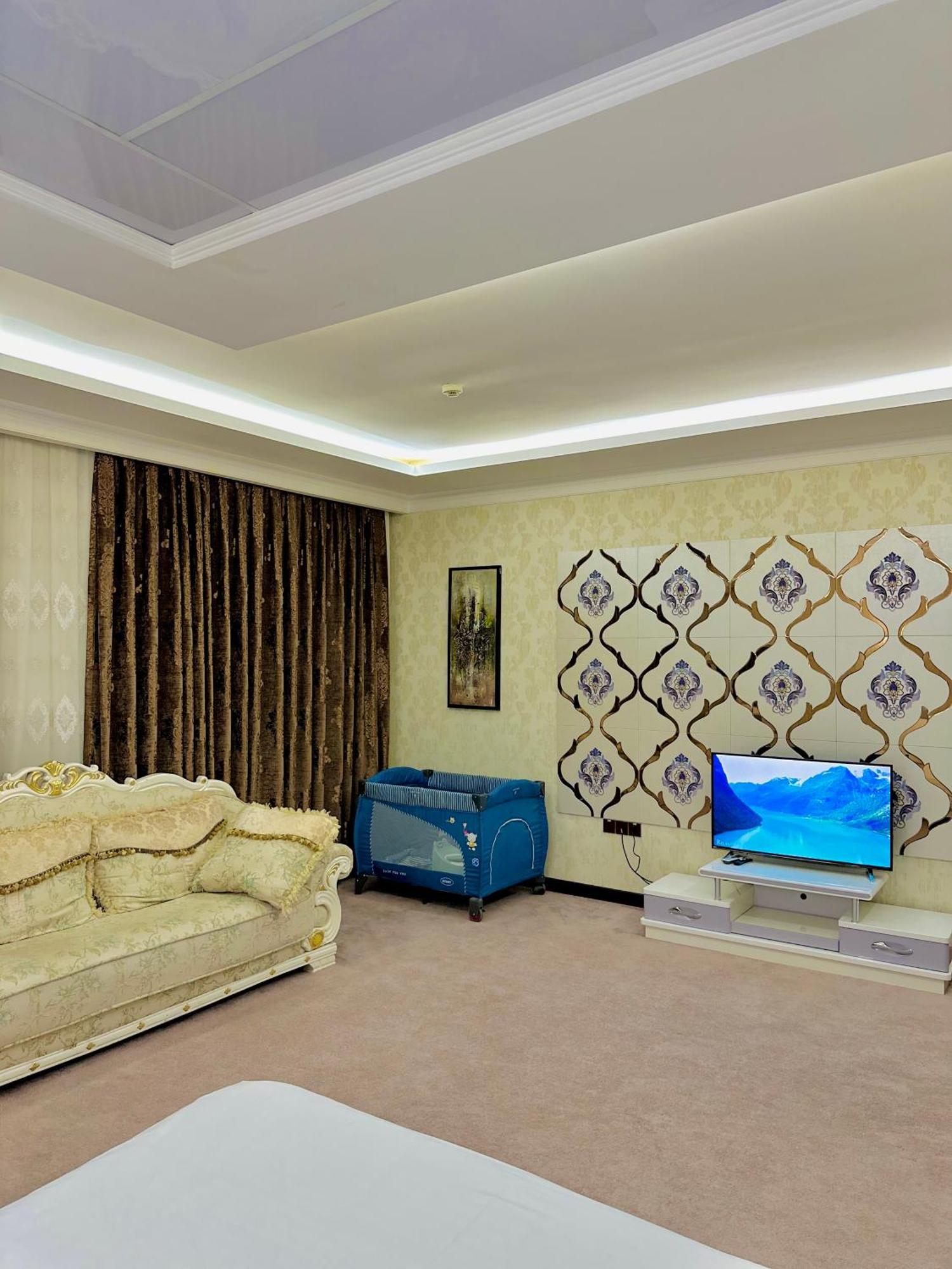 Hayot Hotel Ташкент Екстериор снимка