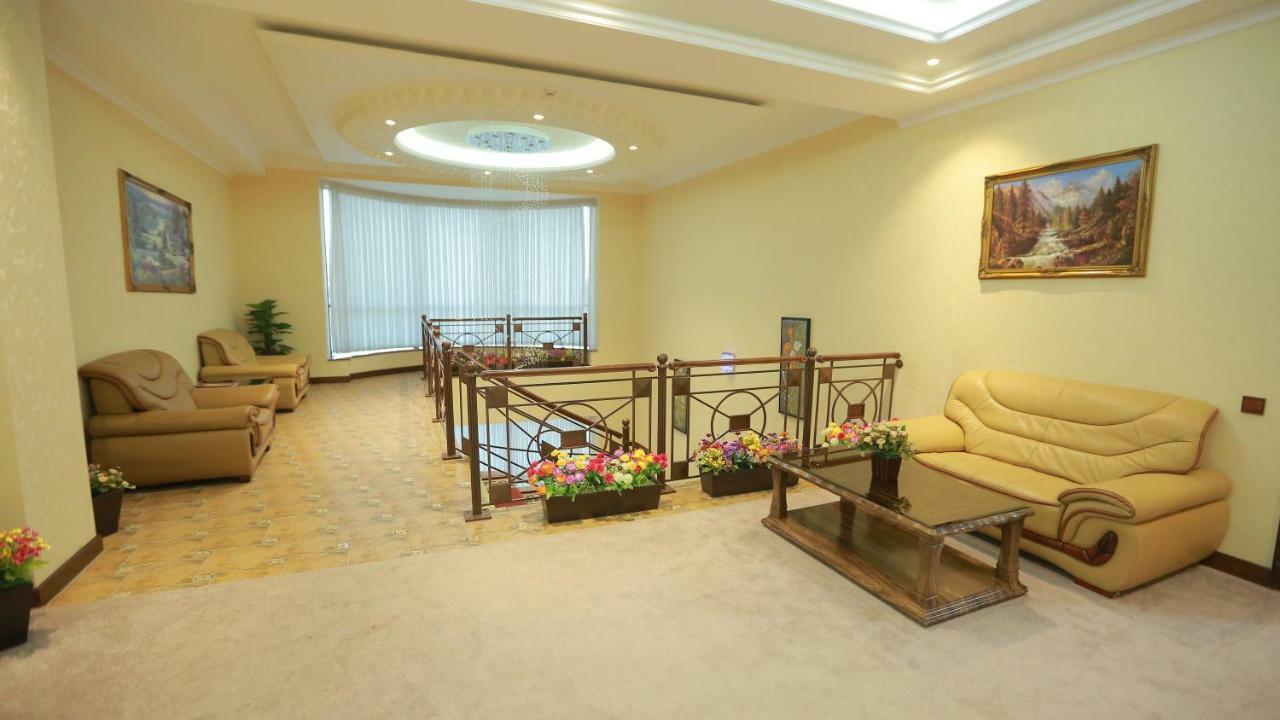 Hayot Hotel Ташкент Екстериор снимка